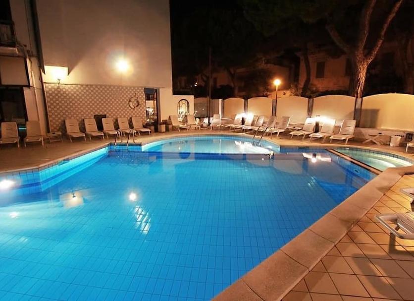 Kolam Foto