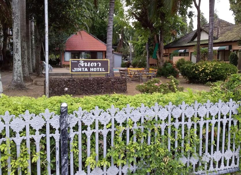 Pemandangan luar Foto