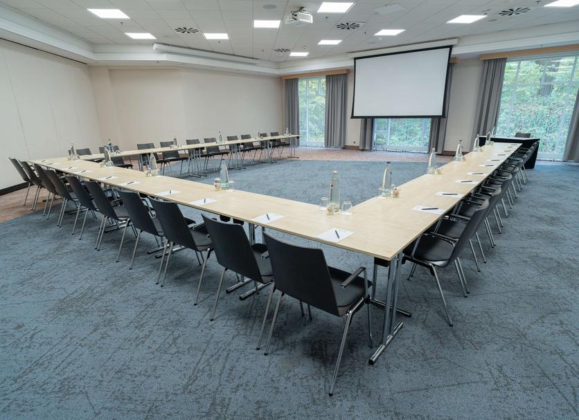 Ruang konferensi Foto
