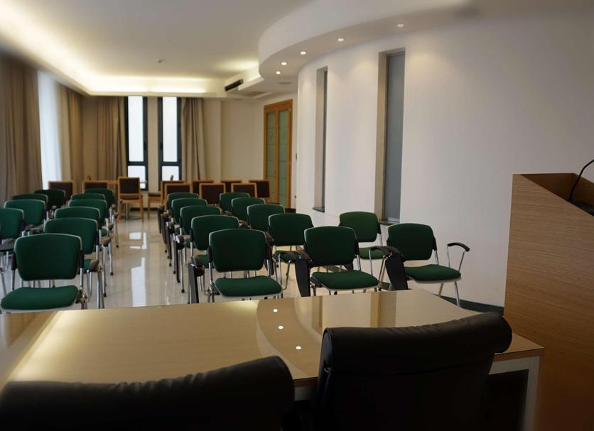 Ruang konferensi Foto