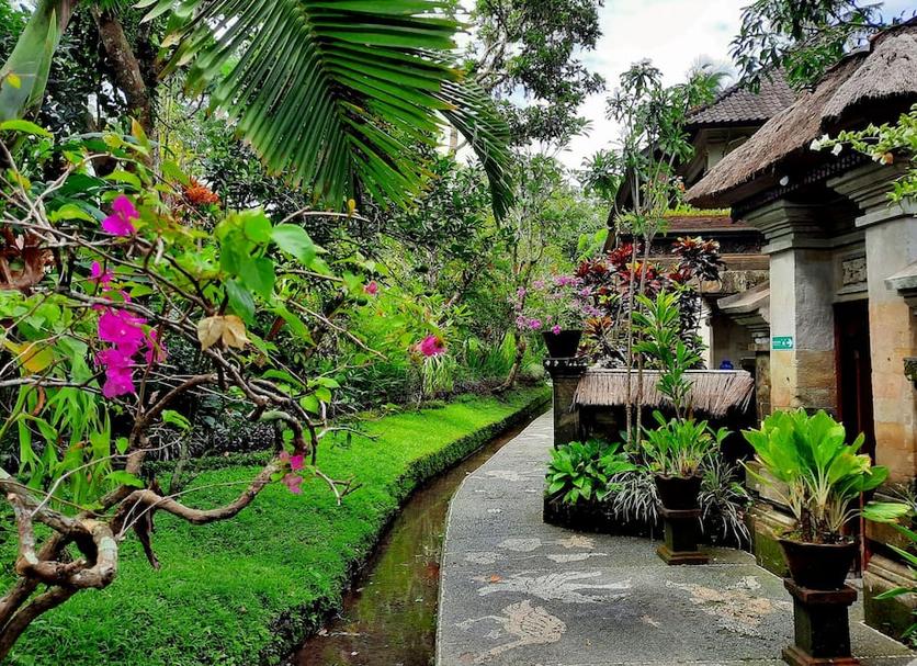 Pemandangan luar Foto