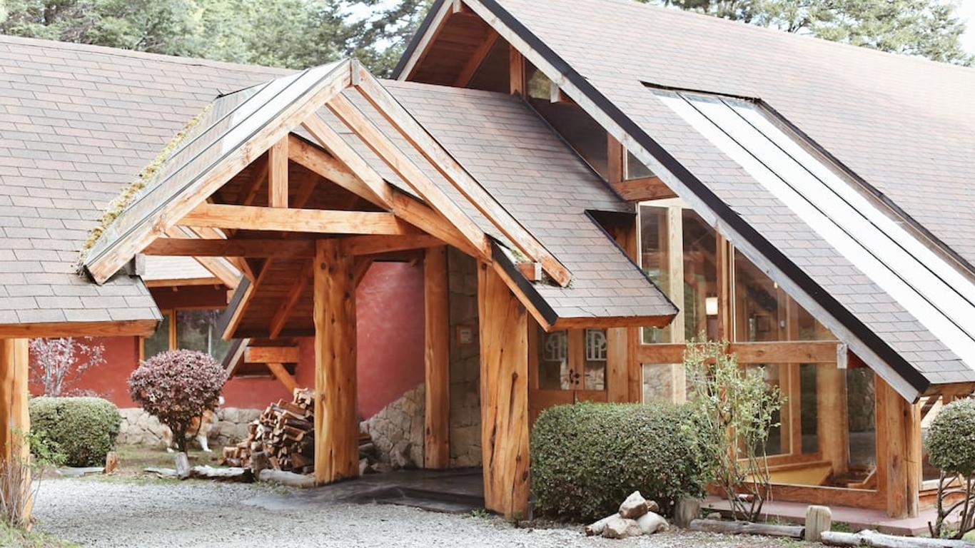 Peninsula Petit