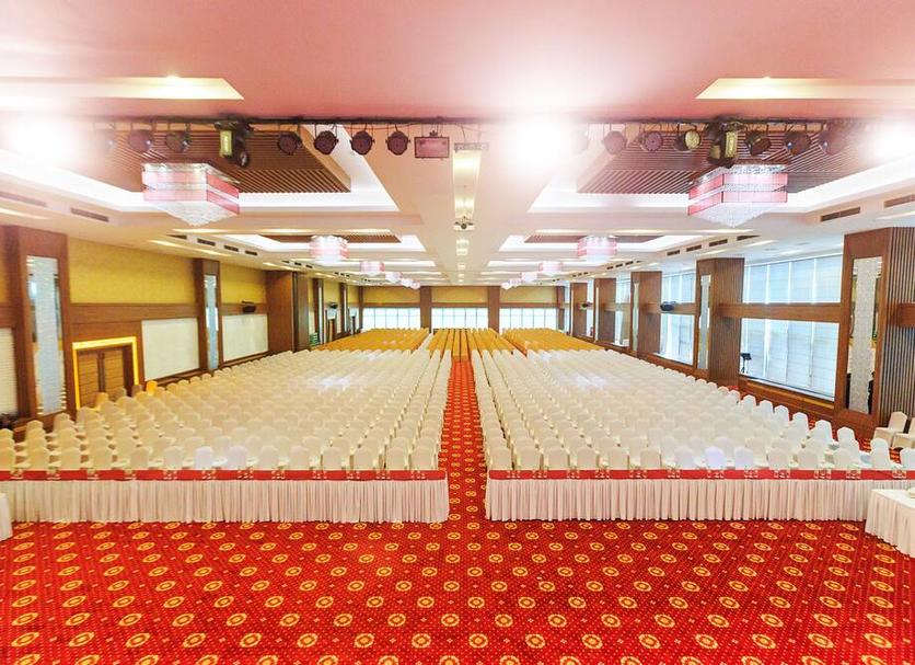 Ruang konferensi Foto