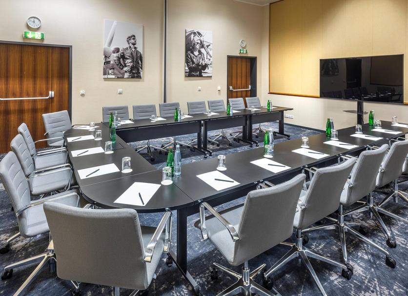 Ruang konferensi Foto