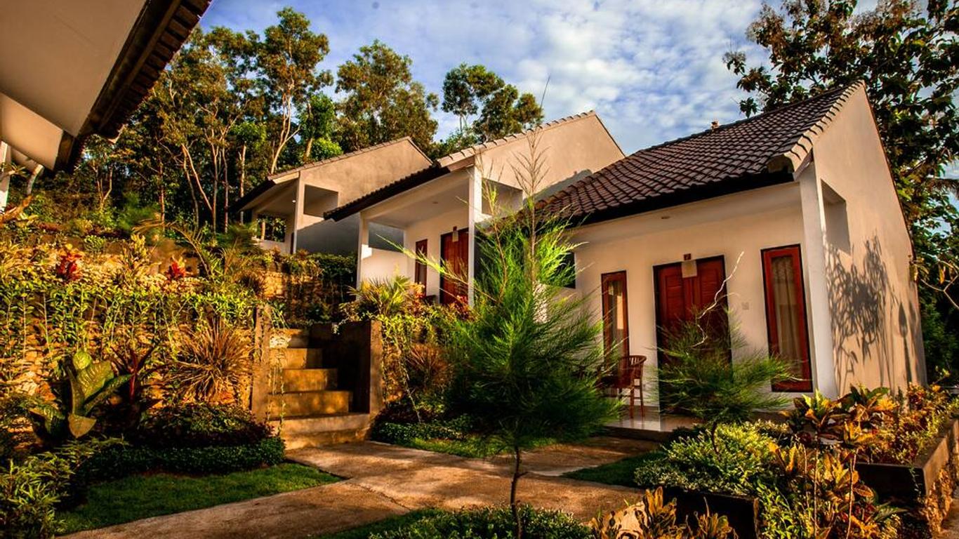 Singgahan Bungalow by ecommerceloka