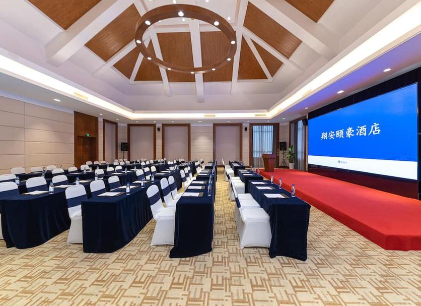 Ruang konferensi Foto