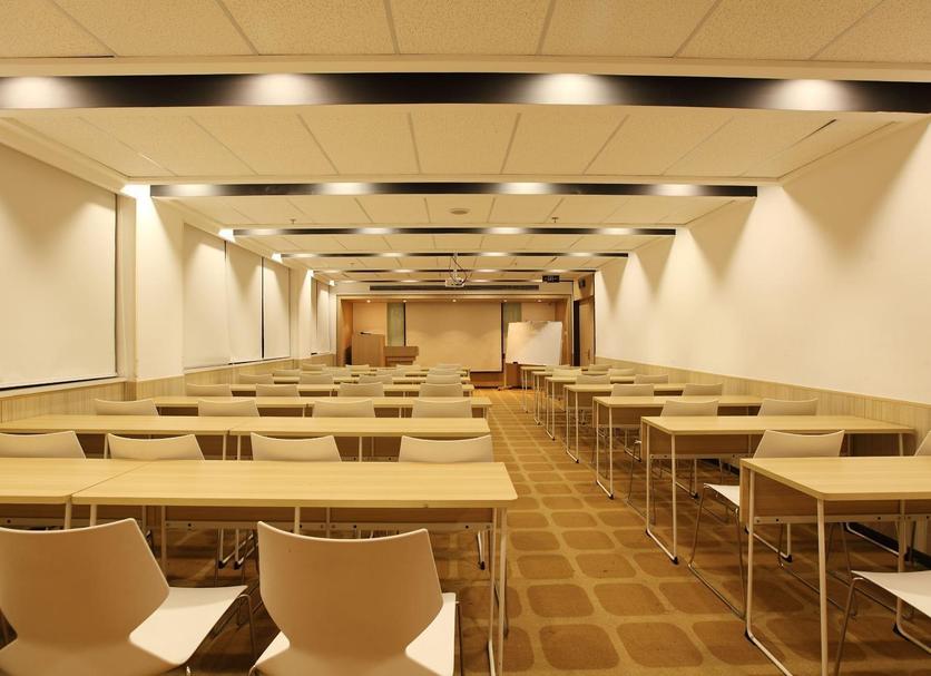 Ruang konferensi Foto