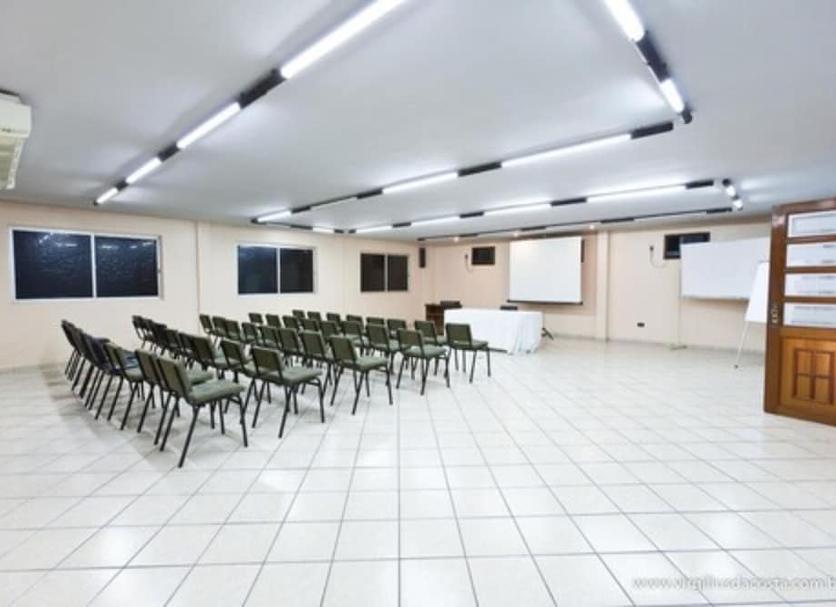 Ruang konferensi Foto