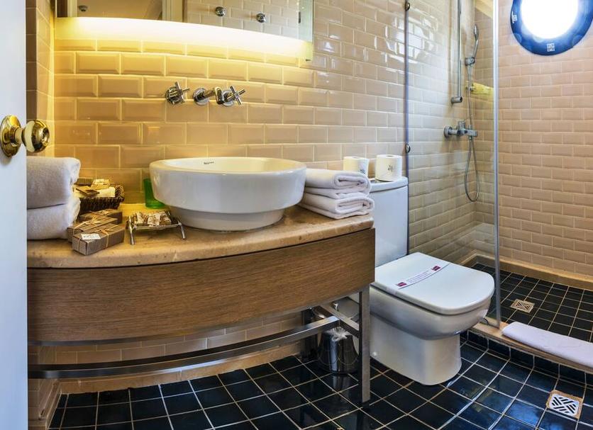 Kamar Mandi Foto