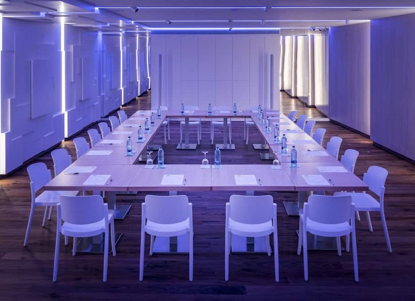 Ruang konferensi Foto