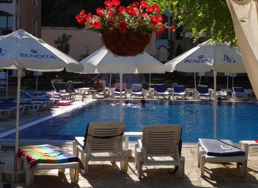 Kolam Foto