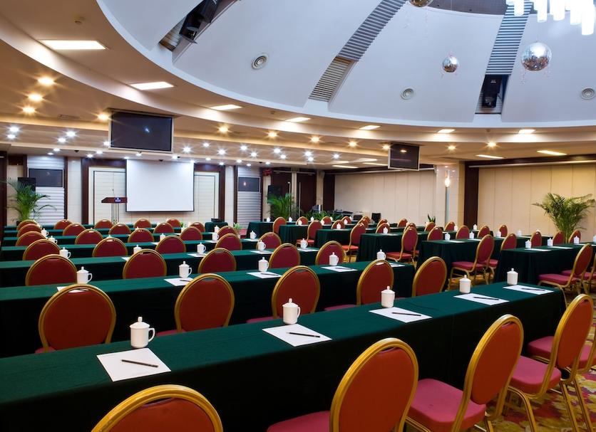 Ruang konferensi Foto