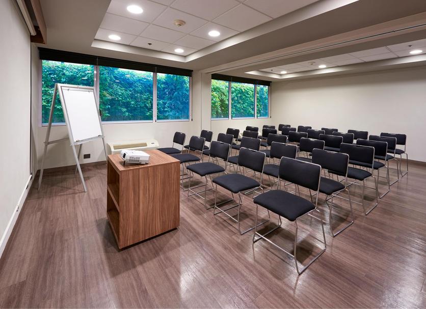 Ruang konferensi Foto