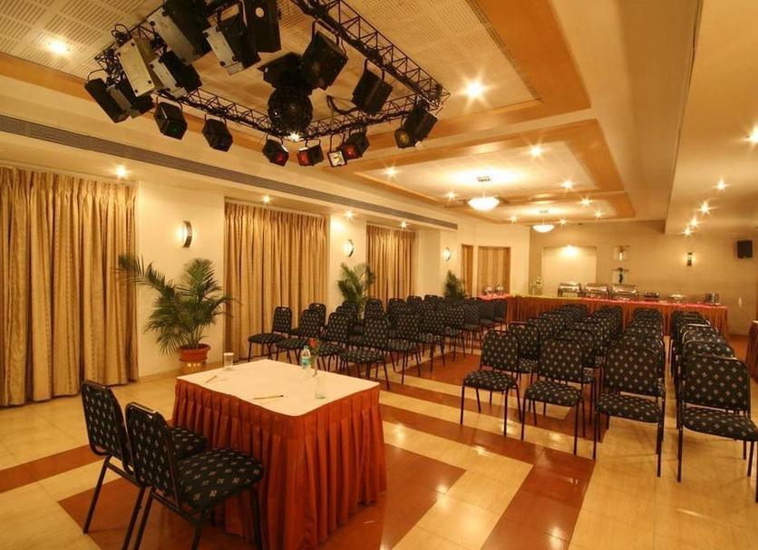 Ruang konferensi Foto