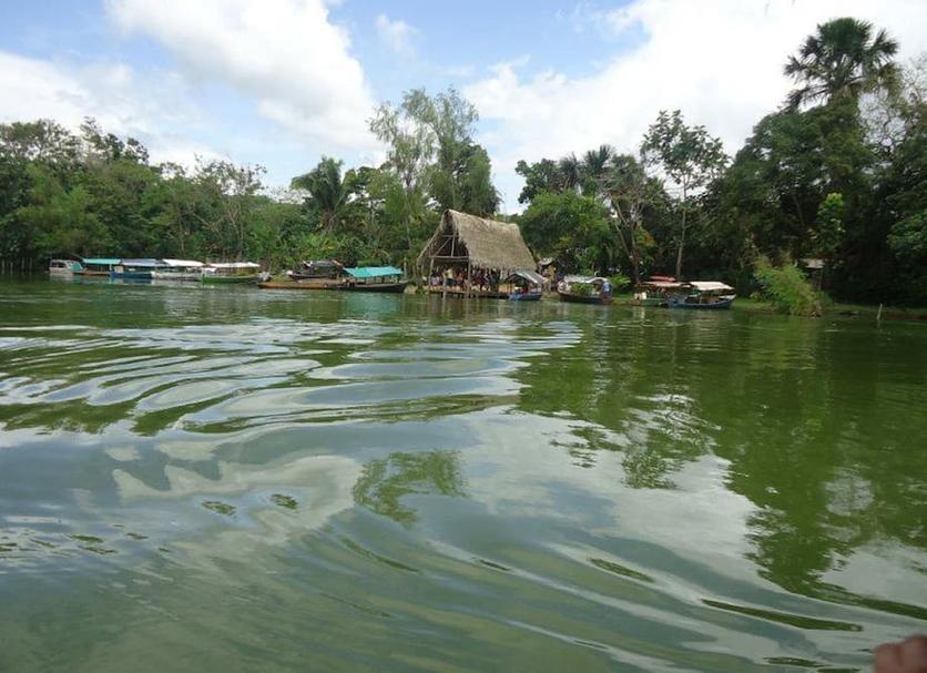 Pemandangan luar Foto