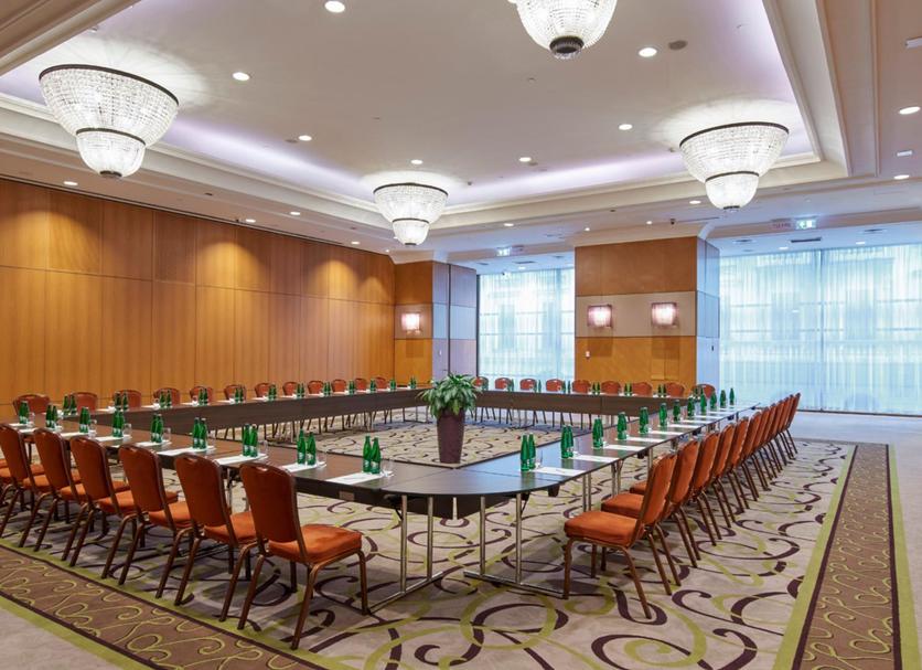 Ruang konferensi Foto