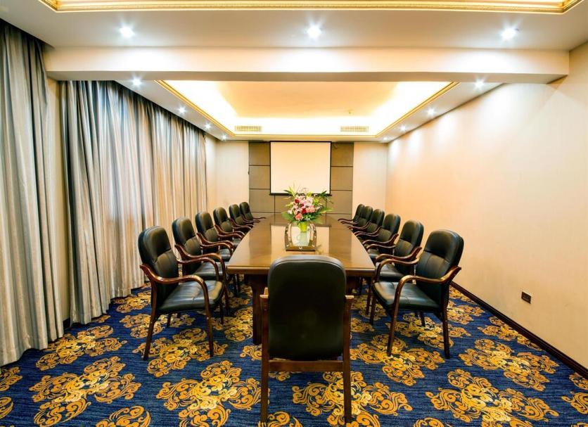 Ruang konferensi Foto
