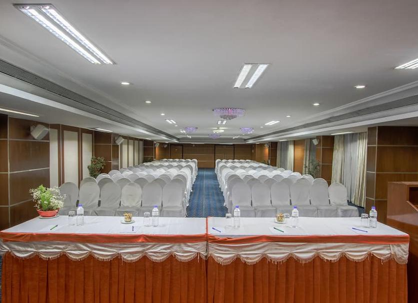 Ruang konferensi Foto