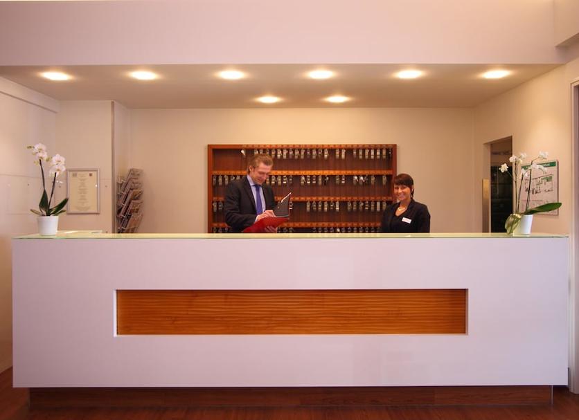 Resepsionis Foto