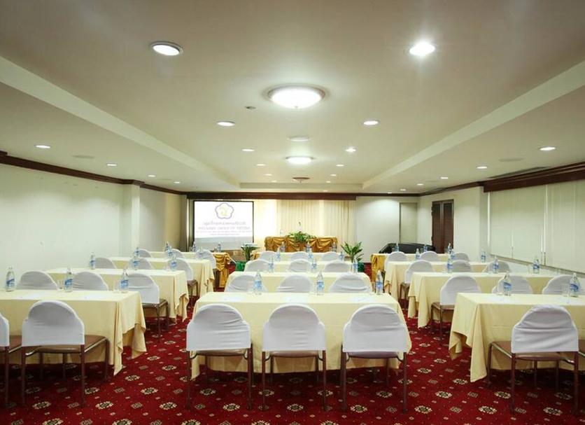 Ruang konferensi Foto