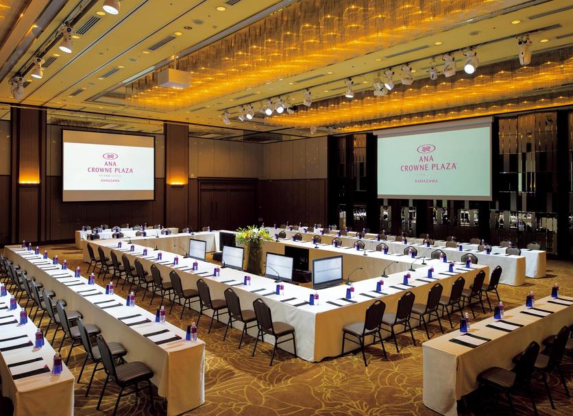Ruang konferensi Foto