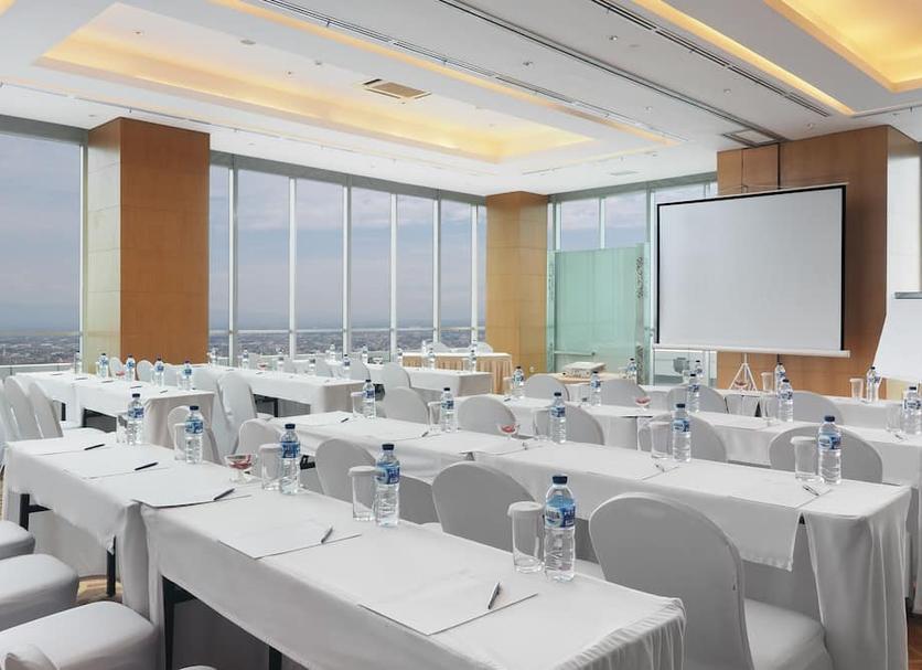 Ruang konferensi Foto