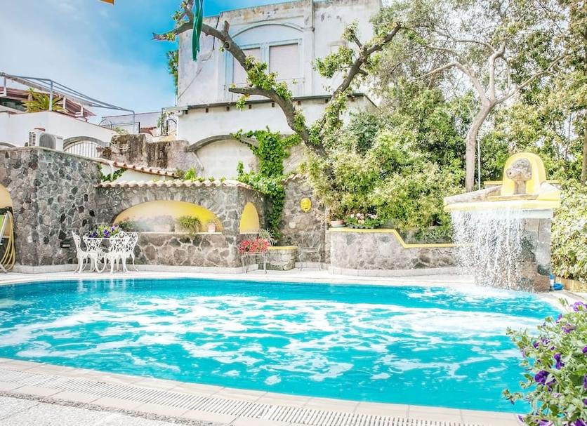 Kolam Foto