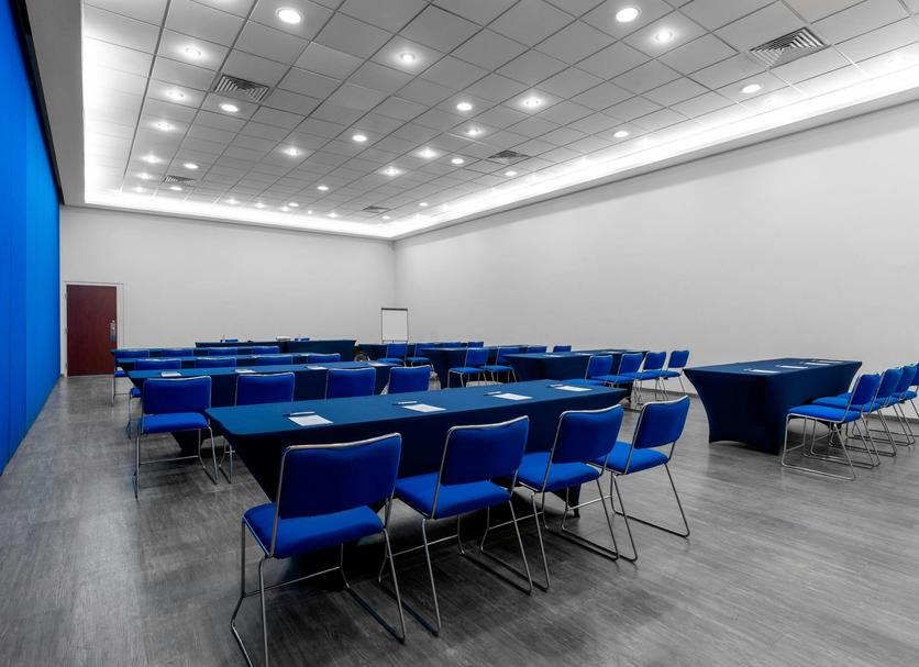Ruang konferensi Foto