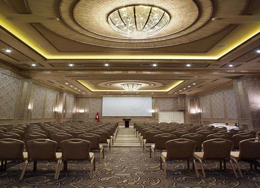 Ruang konferensi Foto