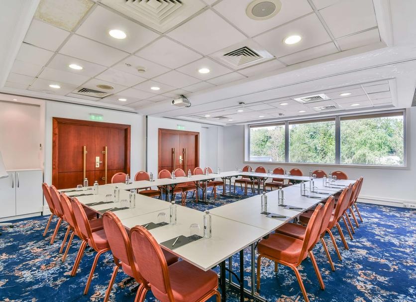 Ruang konferensi Foto