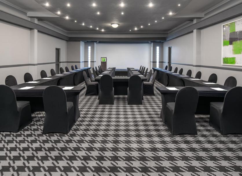 Ruang konferensi Foto