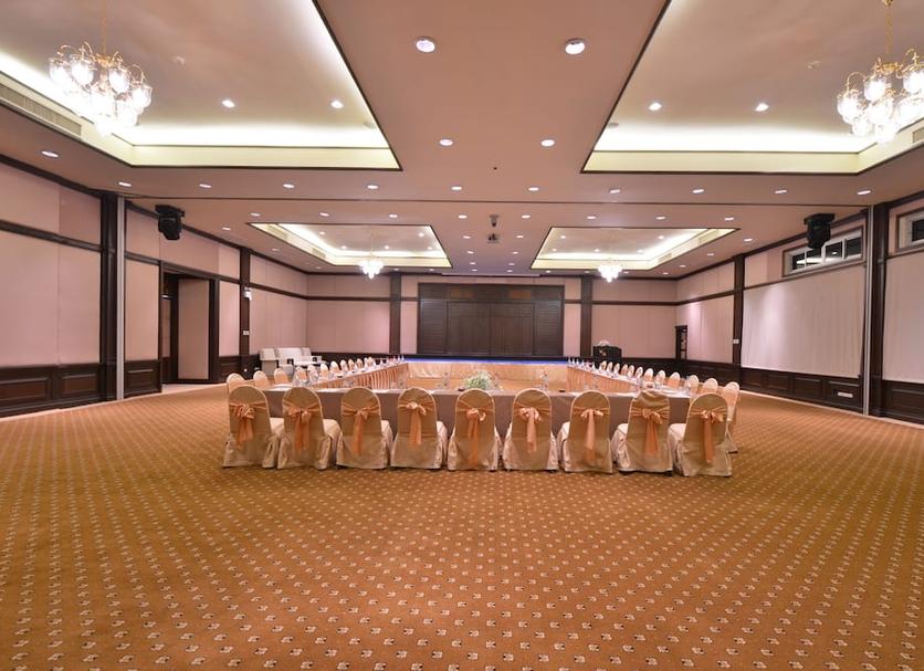 Ruang konferensi Foto