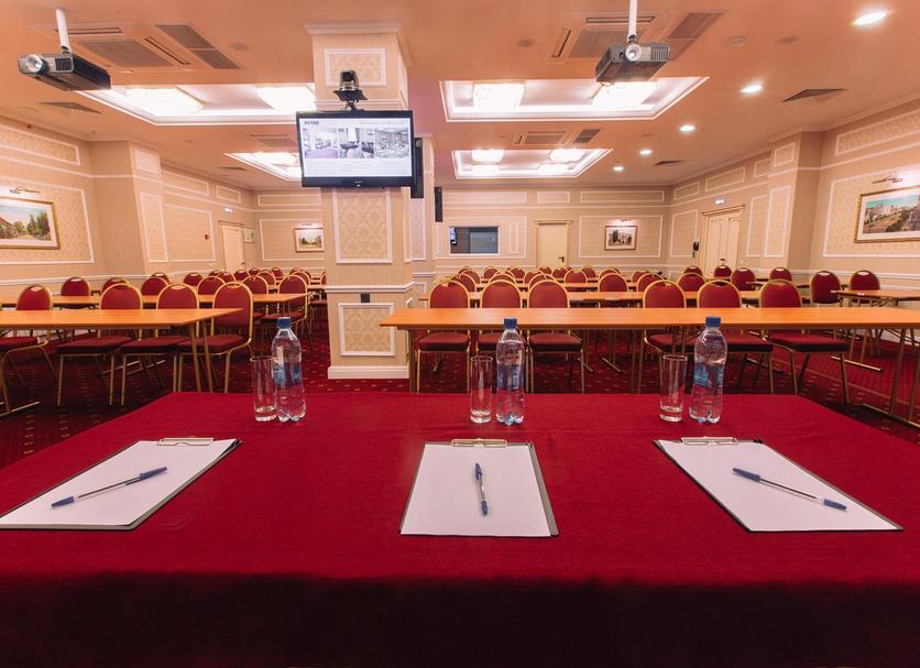 Ruang konferensi Foto