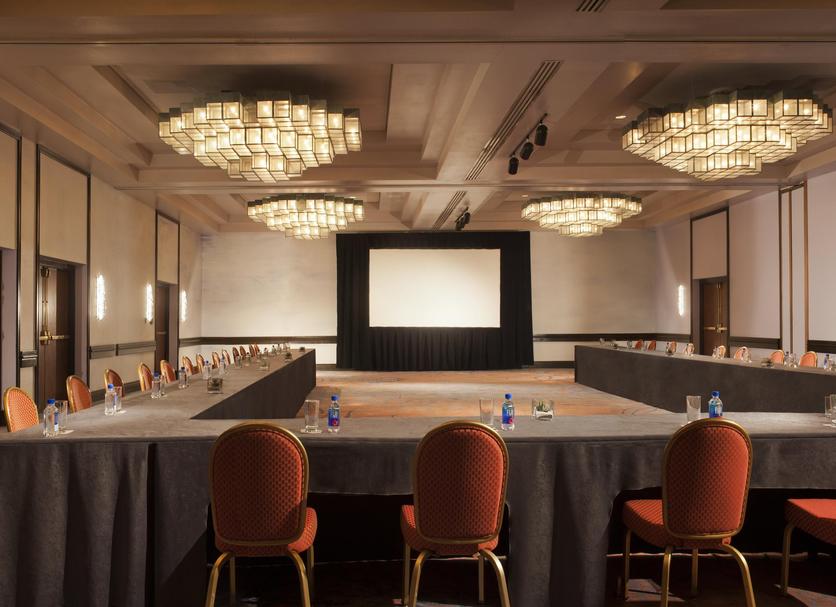 Ruang konferensi Foto