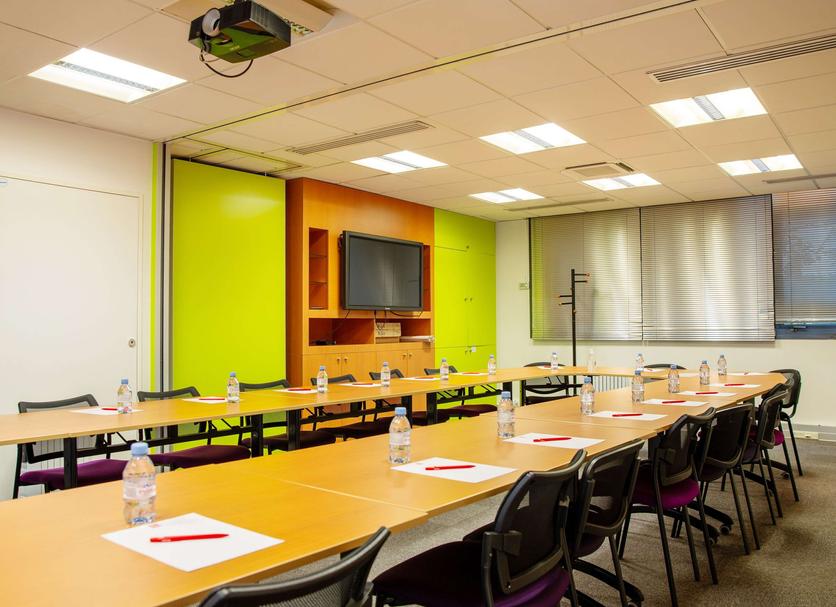 Ruang konferensi Foto