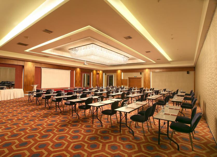 Ruang konferensi Foto