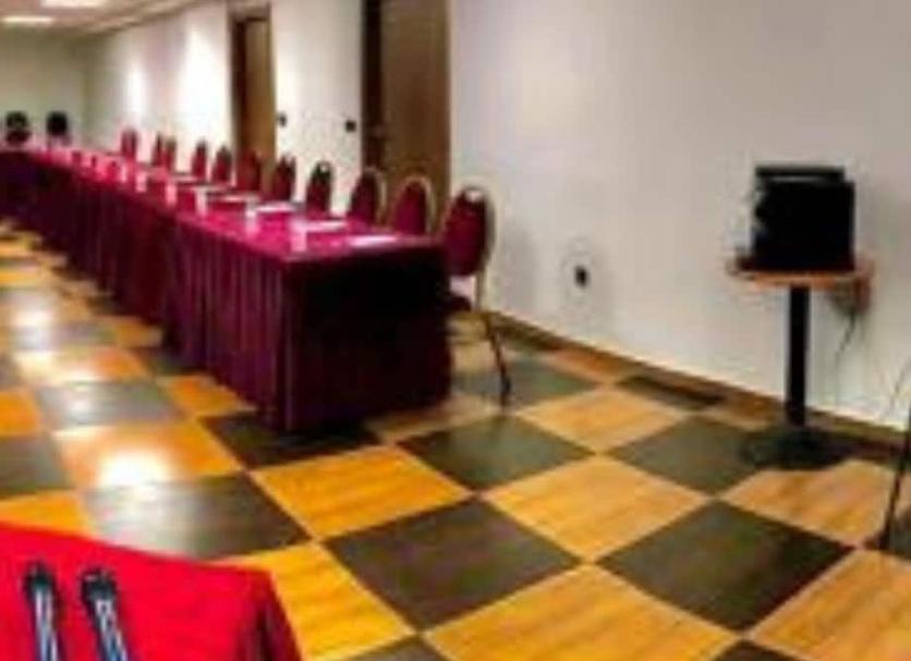 Ruang konferensi Foto