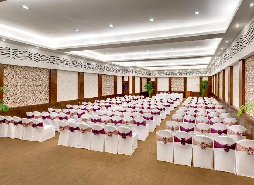 Ruang konferensi Foto