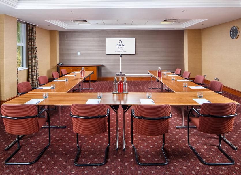 Ruang konferensi Foto