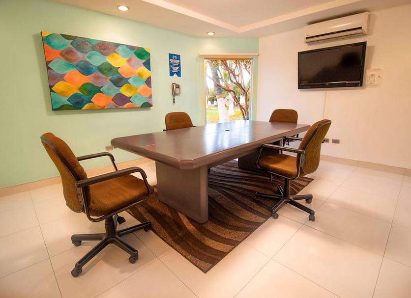Ruang konferensi Foto