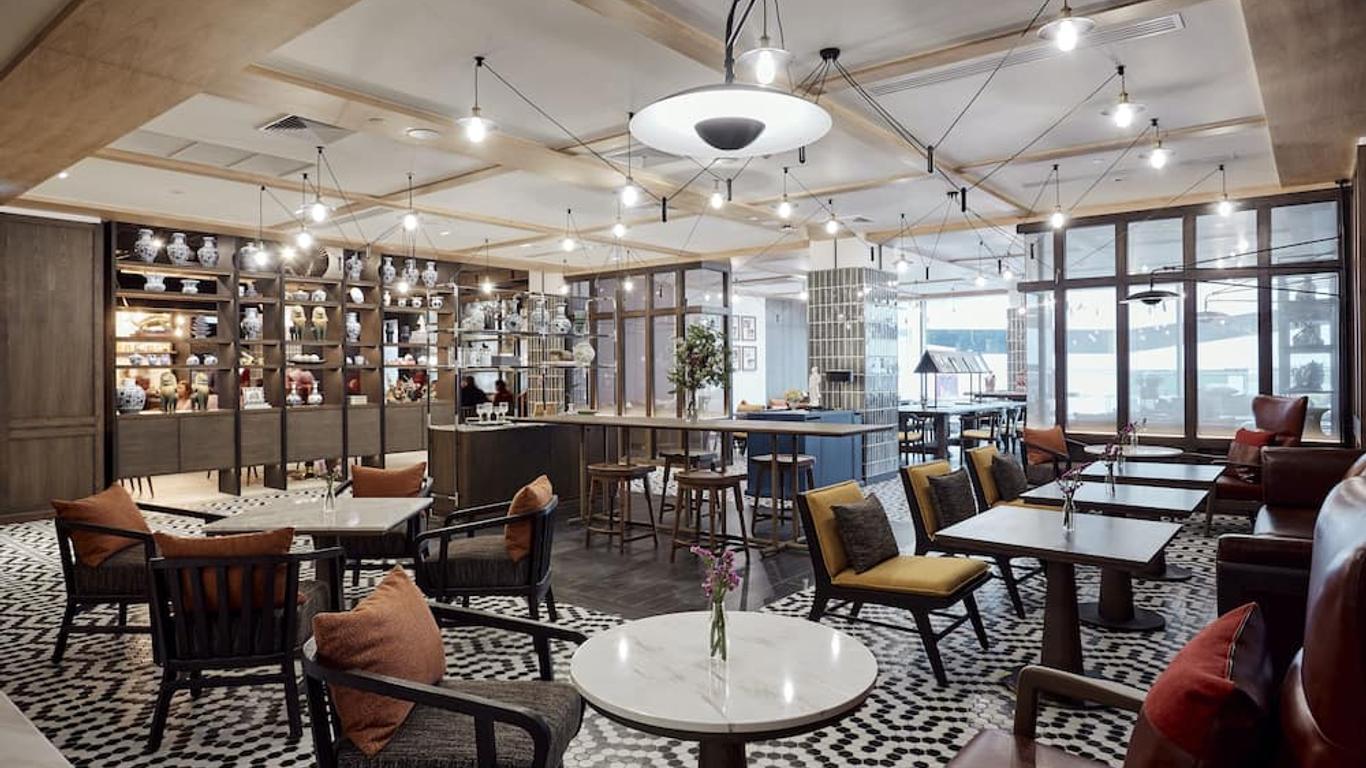 Montien Hotel Surawong Bangkok