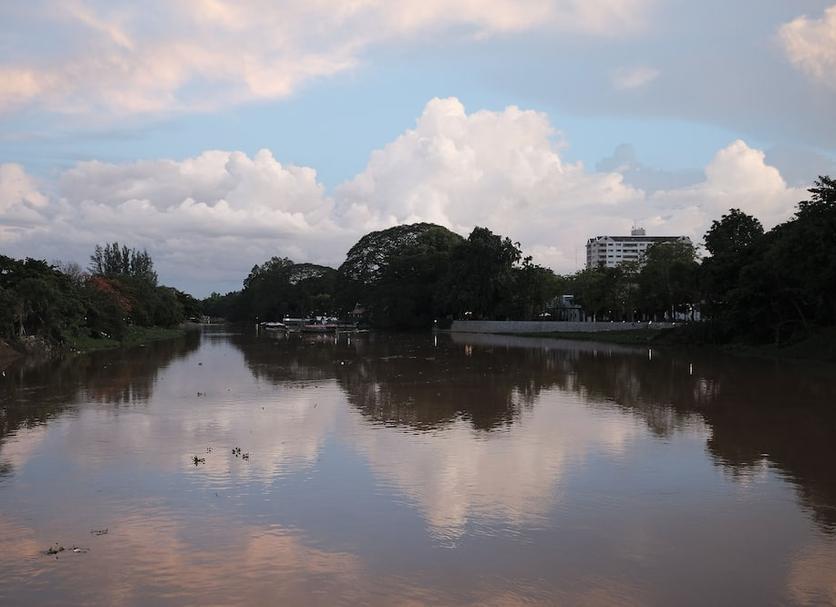 Pemandangan luar Foto