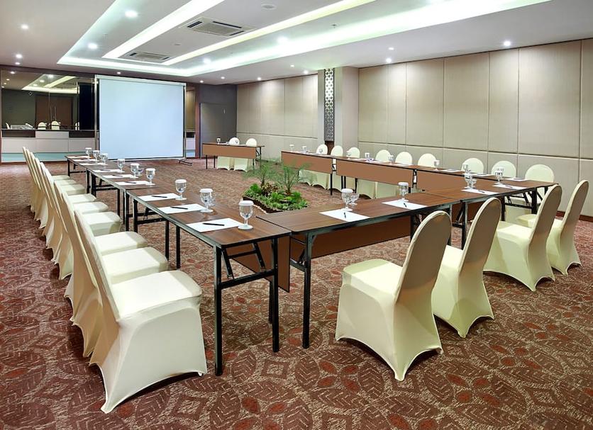 Ruang konferensi Foto