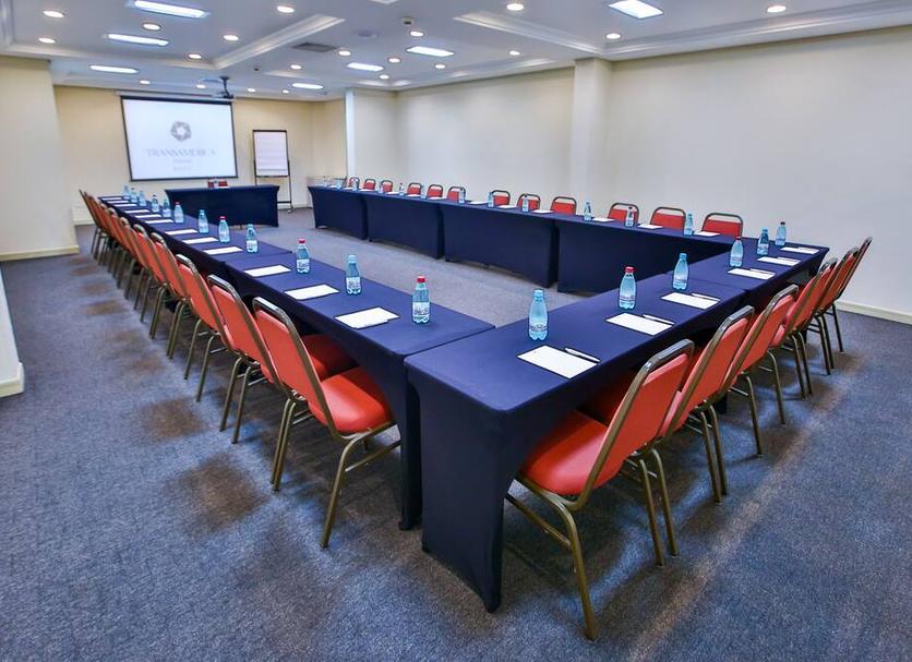 Ruang konferensi Foto