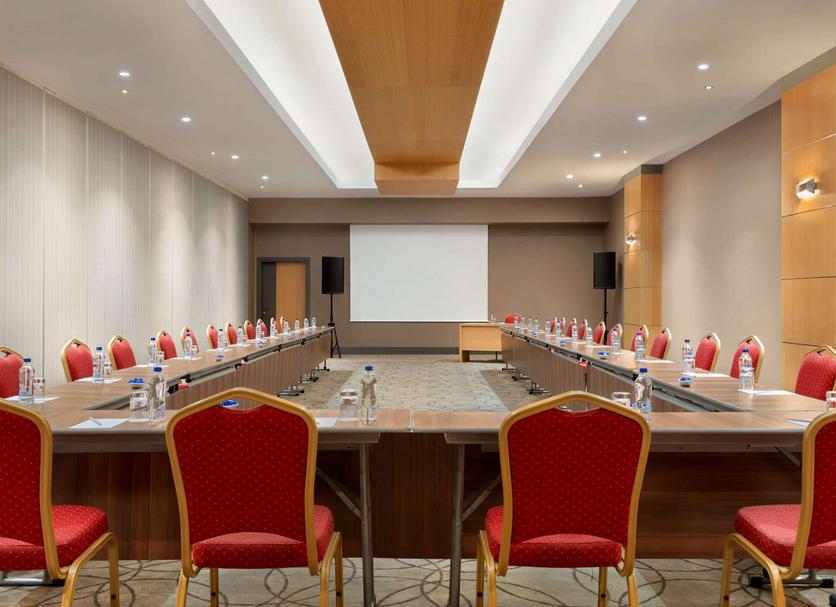 Ruang konferensi Foto
