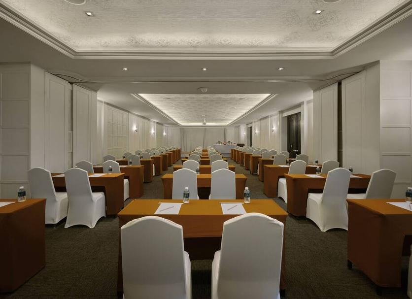 Ruang konferensi Foto
