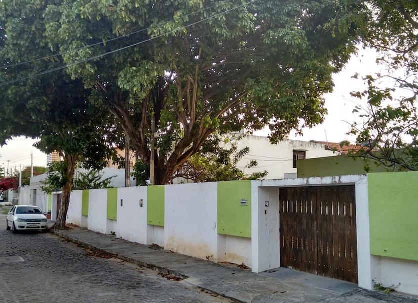 Pemandangan luar Foto