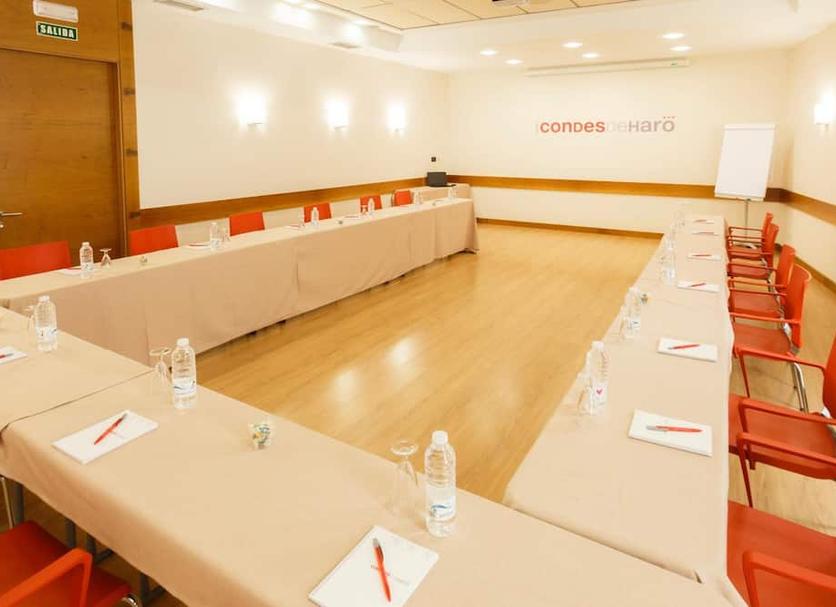Ruang konferensi Foto