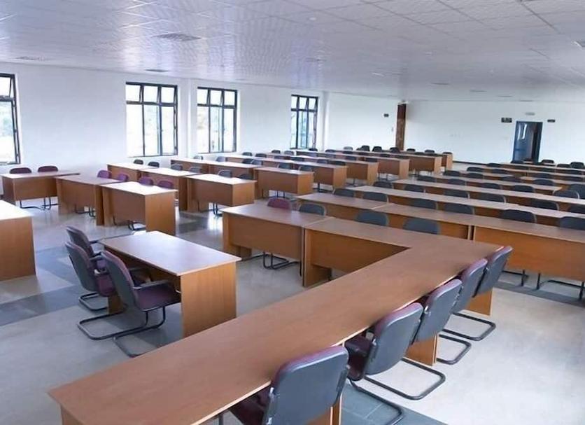 Ruang konferensi Foto