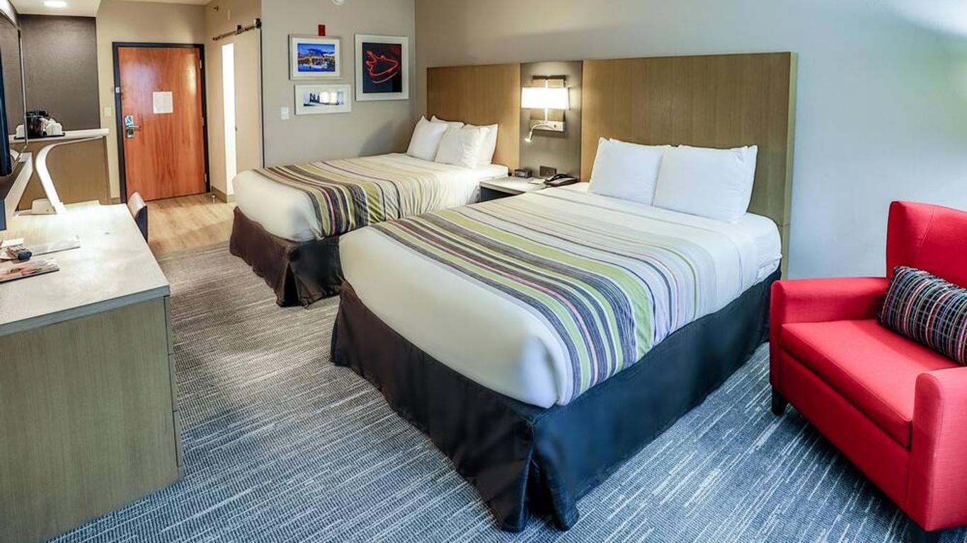 Country Inn & Suites by Radisson, Nashville Air